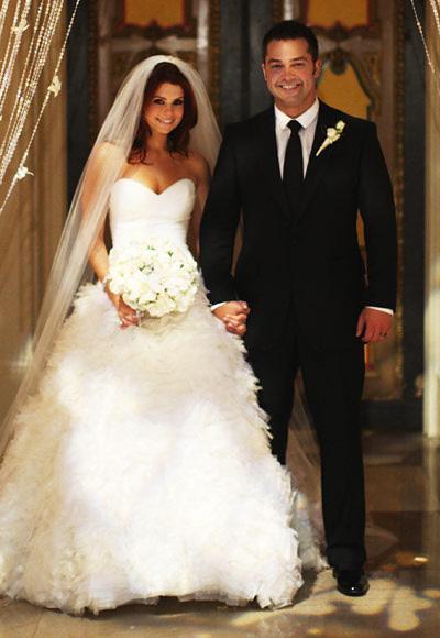 نجاح كبير Wedding Dresses - Joanna Garcia