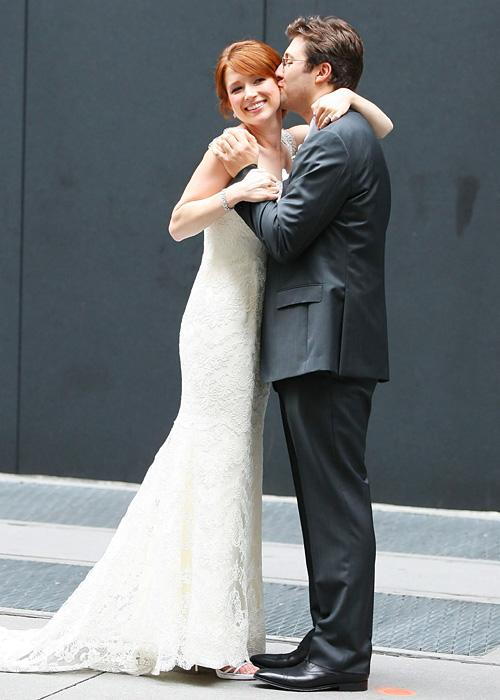 نجاح كبير Wedding Photos - Ellie Kemper and Michael Koman