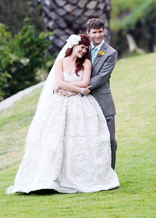نجاح كبير Wedding Photos - Sarah Rue and Kevin Price