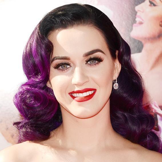 نجوم In Red Lips - 2012 - Katy Perry