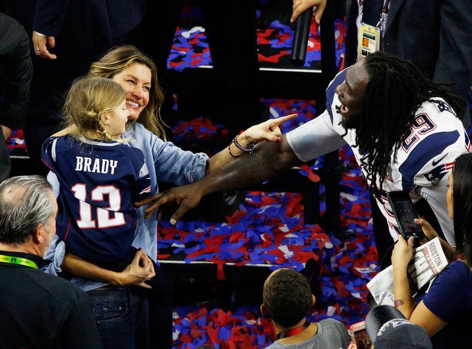 متى Bündchen and Vivian shared a smile with LeGarrette Blount 