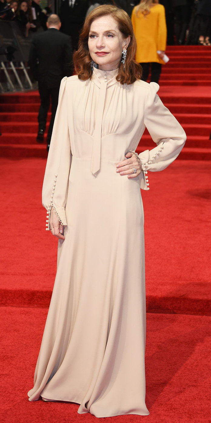 إيزابيل Huppert in Chloé. 