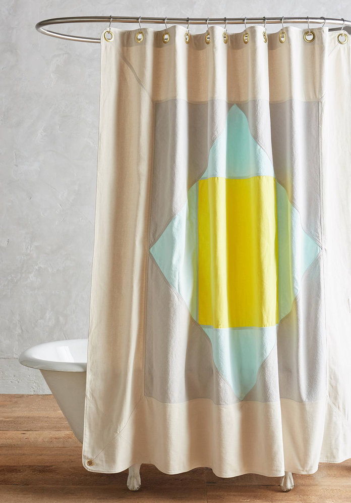 هادئ Town Narlai Shower Curtain 