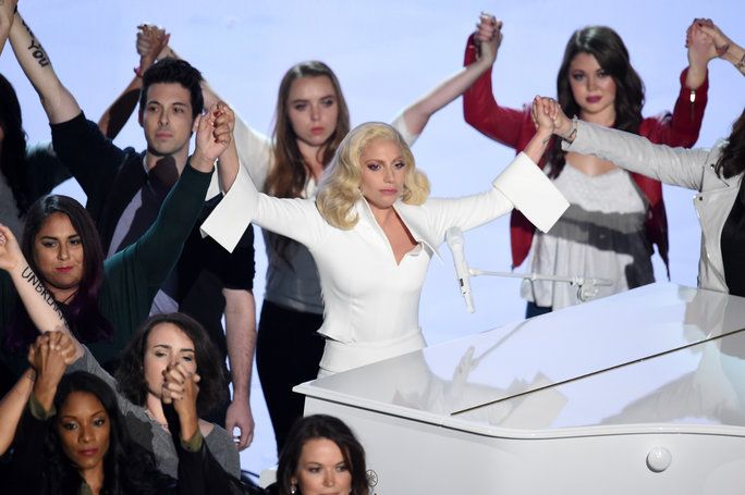سيدة Gaga’s powerful performance (and introduction by Joe Biden) 