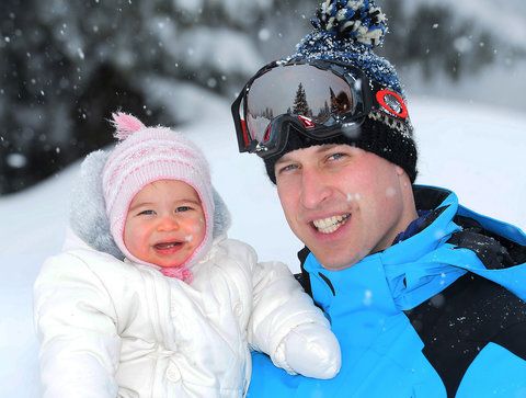 أمير William, Duke of Cambridge and Princess Charlotte, enjoy a short private skiing break on March 3, 2016 in the French Alps, France. 