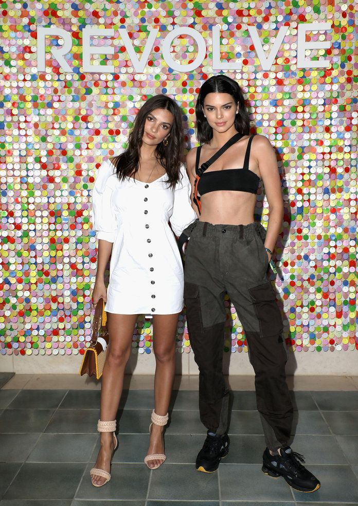 إميلي Ratajkowski and Kendall Jenner 