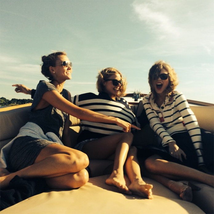 متى they went boating together in Rhode Island in 2014. 