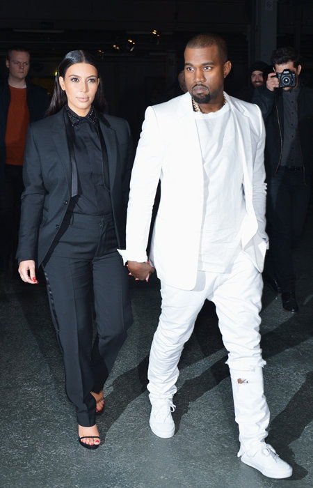 كيم Kardashian and Kanye West attend the Givenchy Fall/Winter 2013 Ready-to-Wear show