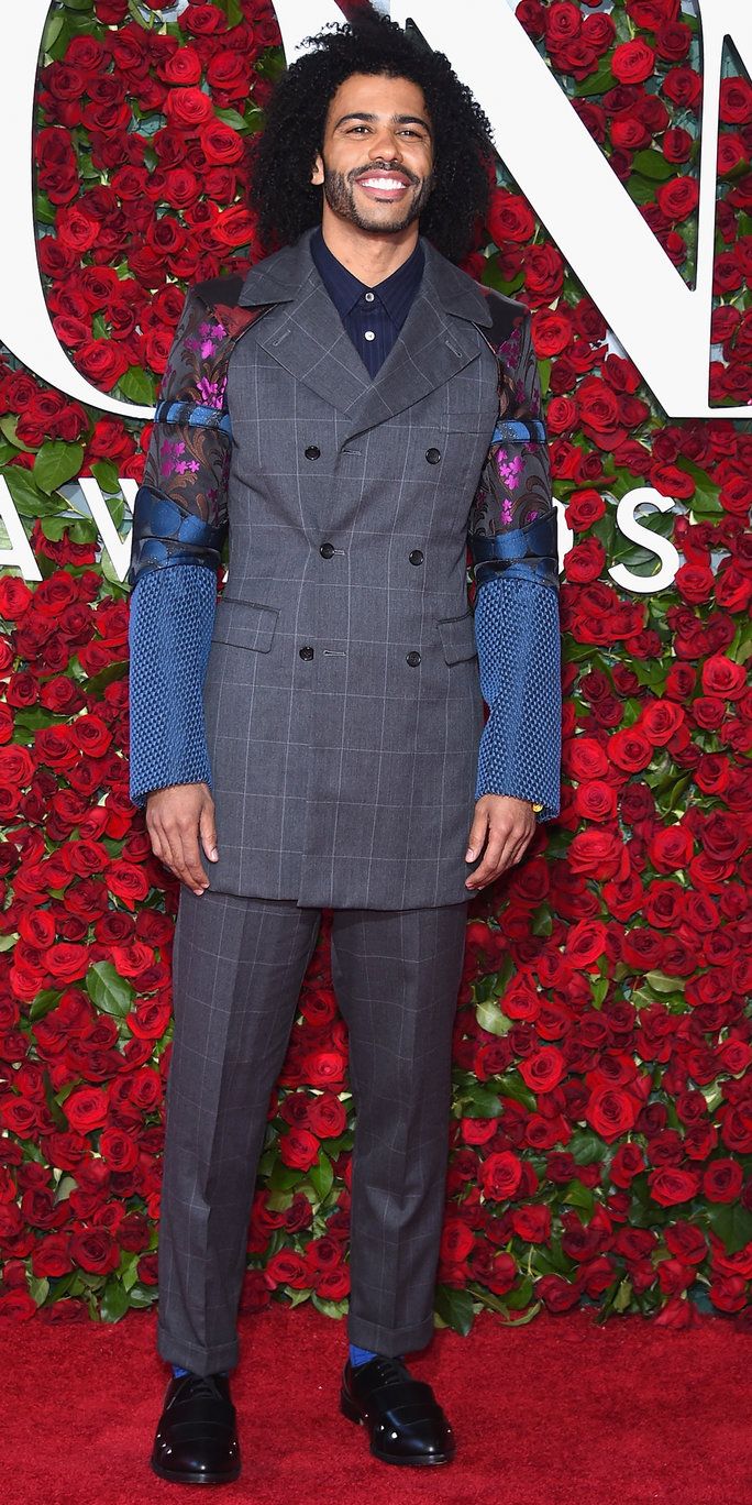 Давеед Diggs attends the 70th Annual Tony Awards at The Beacon Theatre on June 12, 2016 in New York City. 