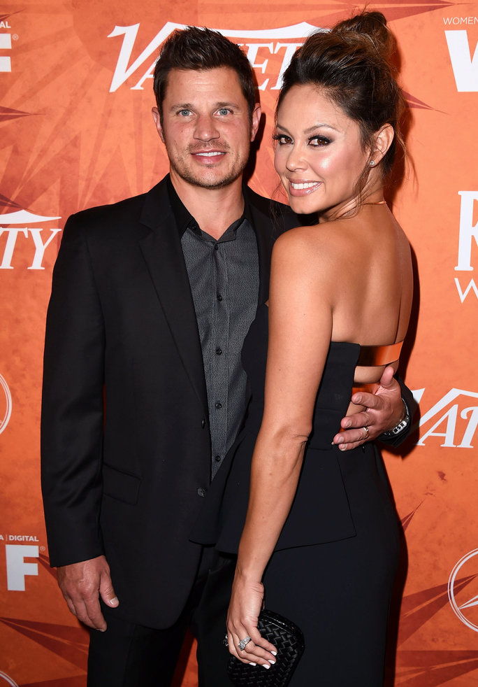 شق Lachey Vanessa Minnillo House - LEAD