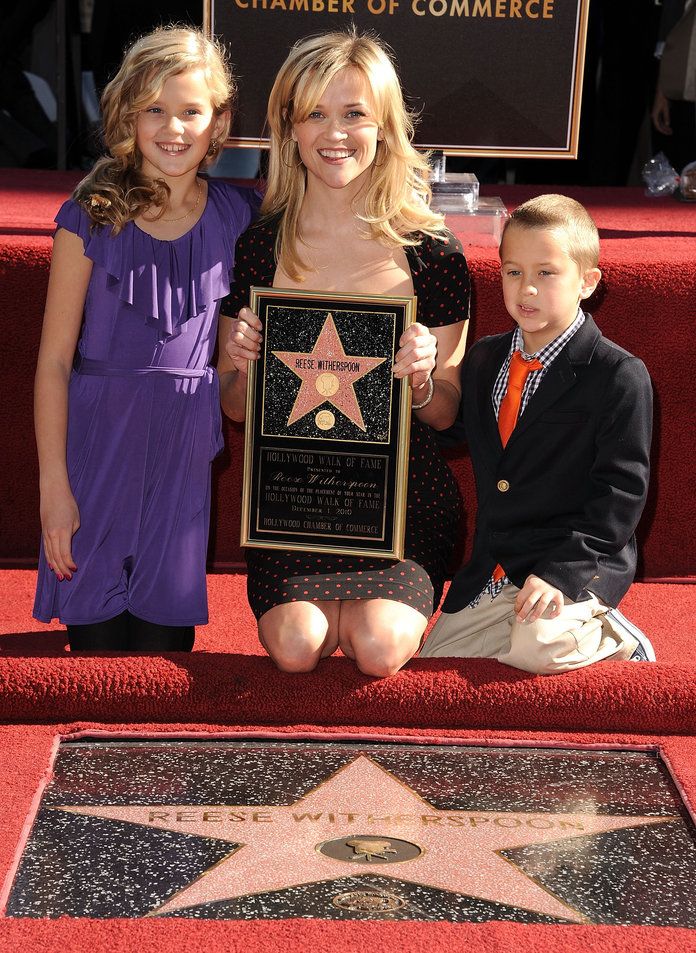 ريس، Ava, and Deacon on the Hollywood Walk of Fame 