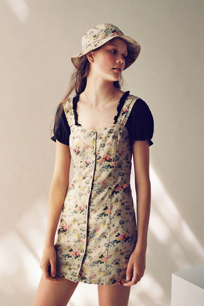 لورا Ashley & UO Button-Front Mini Dress