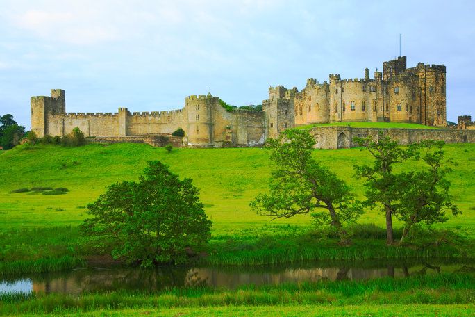 ألنويك Castle in Northumberland, England 