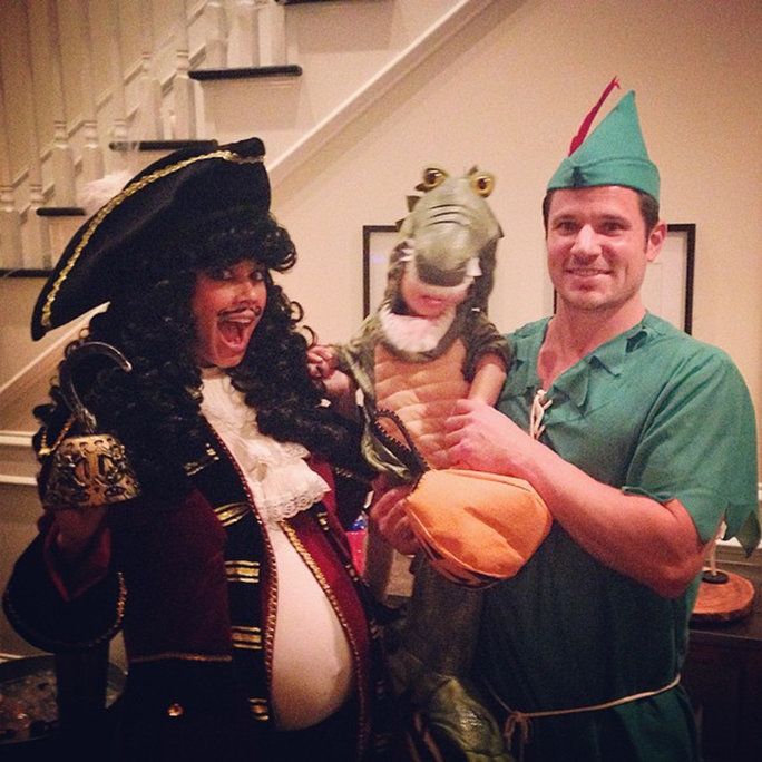 VANESSA، NICK, AND CAMDEN LACHEY 