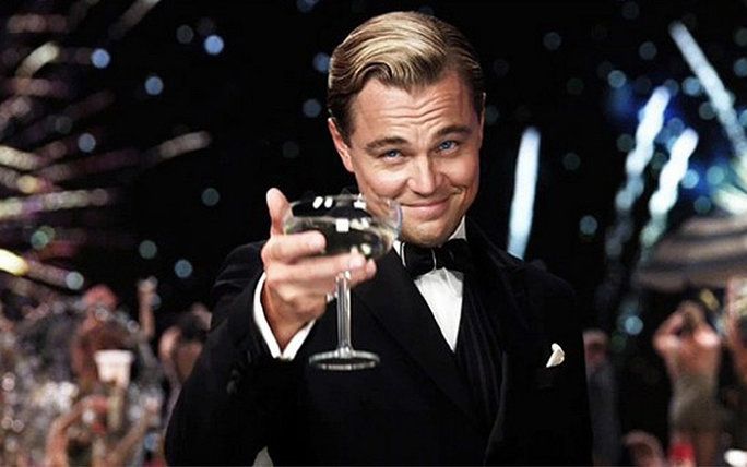 نحن're raising a glass to you, Leo. 