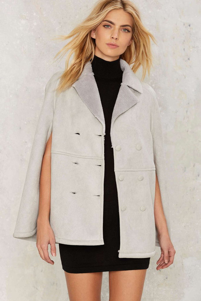 مطاردة Shearling Cape 