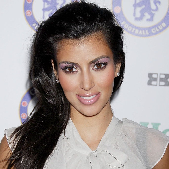 كيم Kardashian arrives at an exclusive party for the Chelsea Football Club