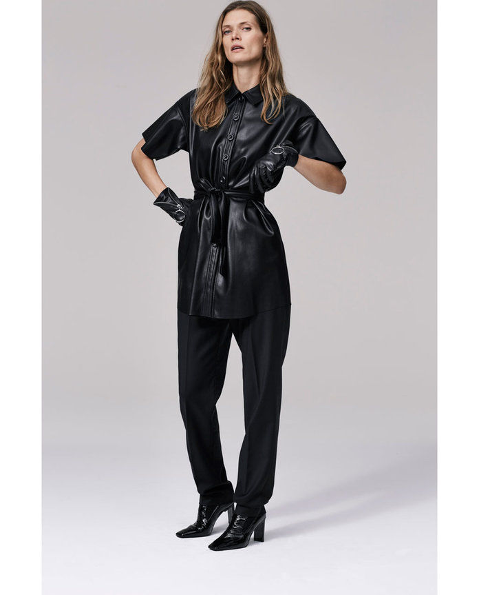 فو LEATHER SHIRT DRESS