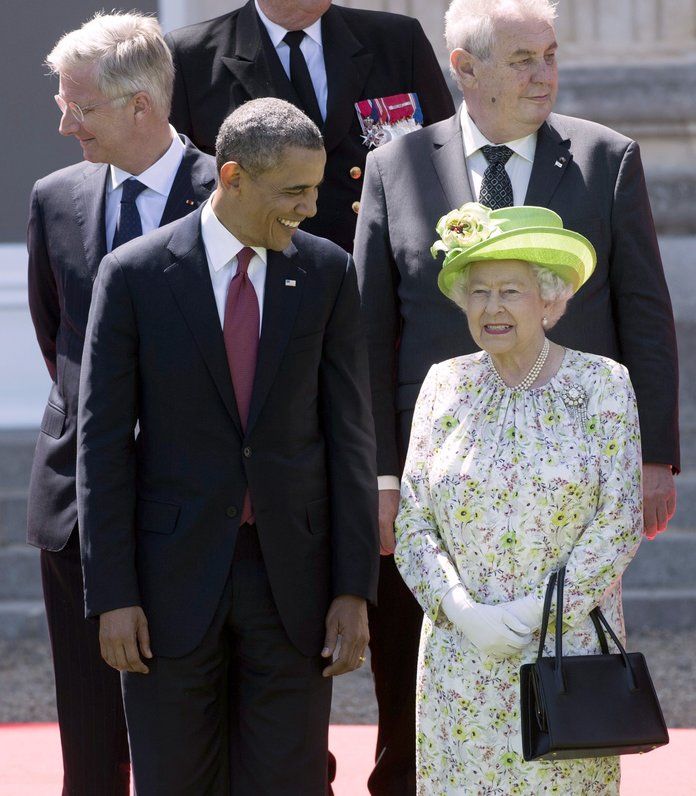 ملكة Elizabeth Barack Obama lead