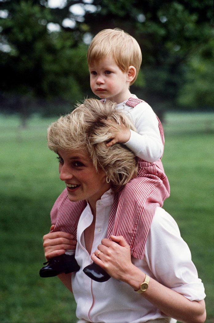 أمير Harry and Princess Diana embed